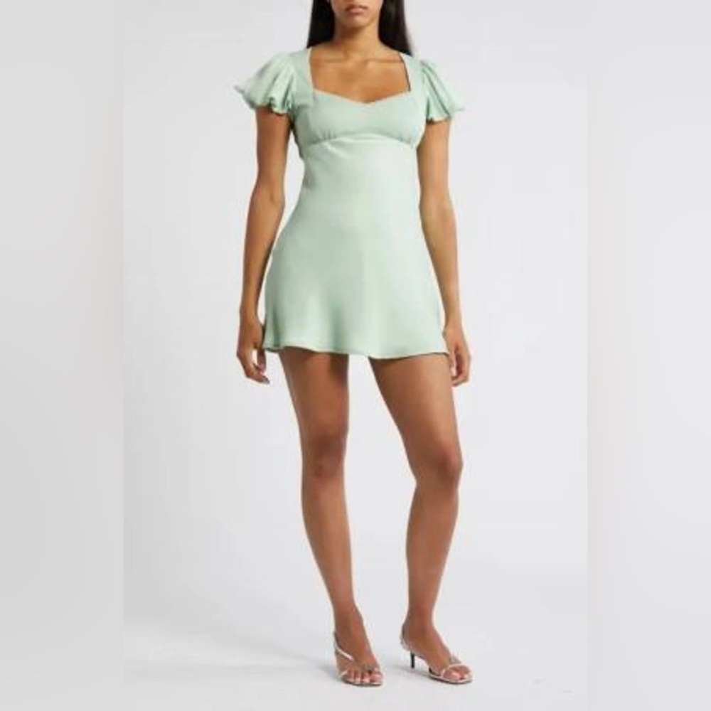 Green Puff Sleeve Sweetheart Neck Dress